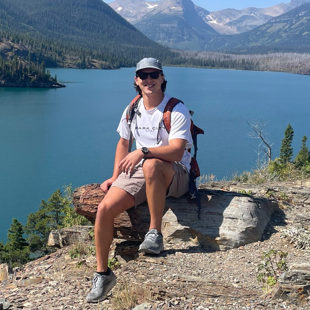 Meet your Posher, Elliot